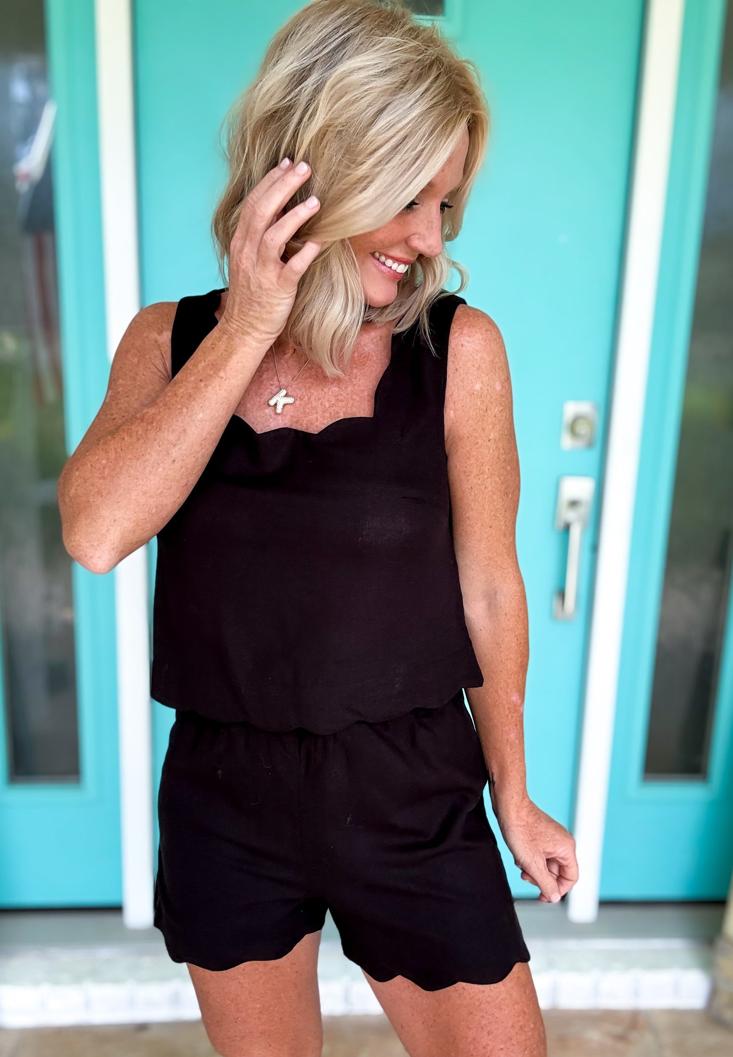 Black Linen Scallop Set