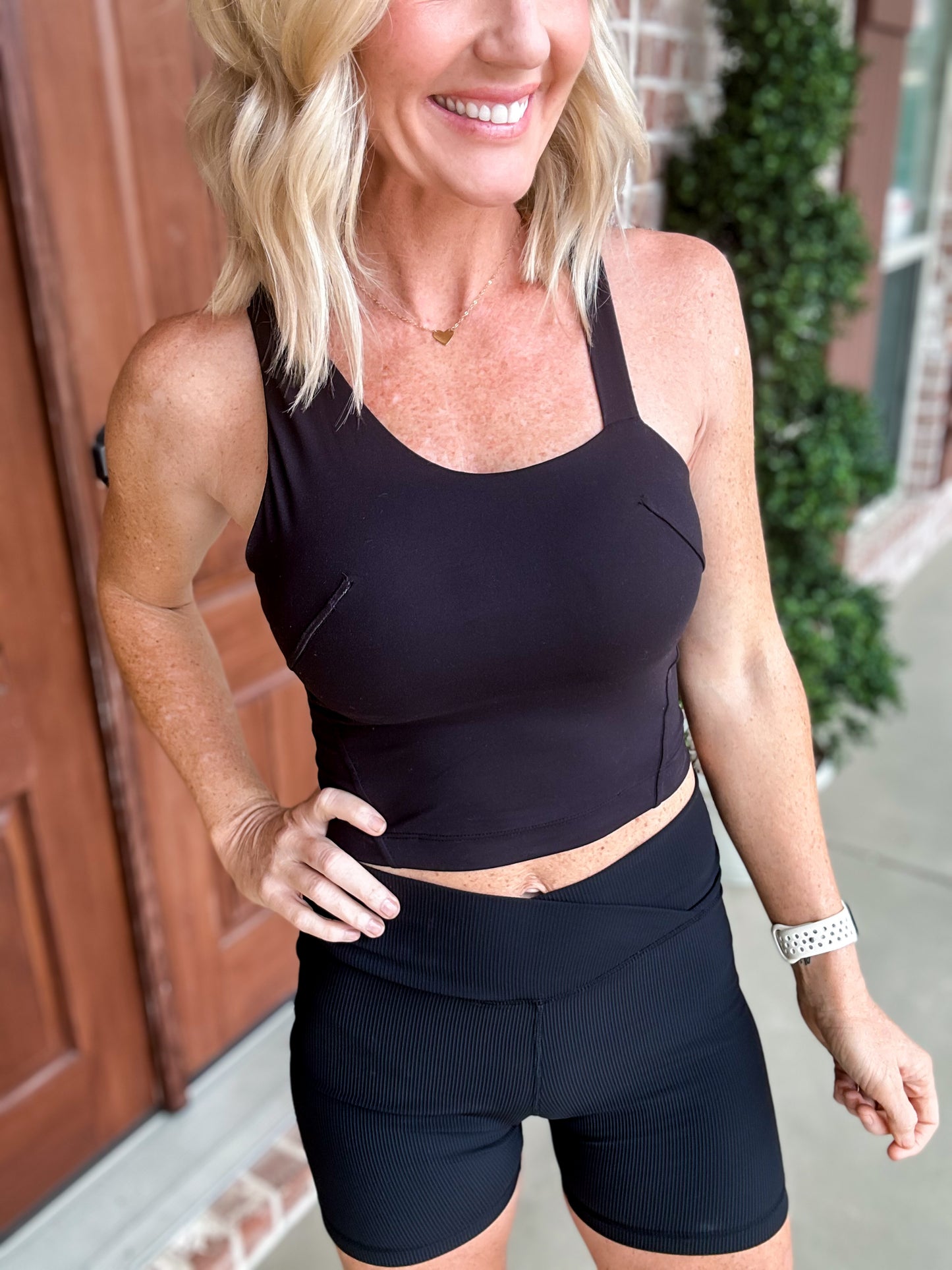 Bella Buttery Cropped Tank w/Pads -- Black