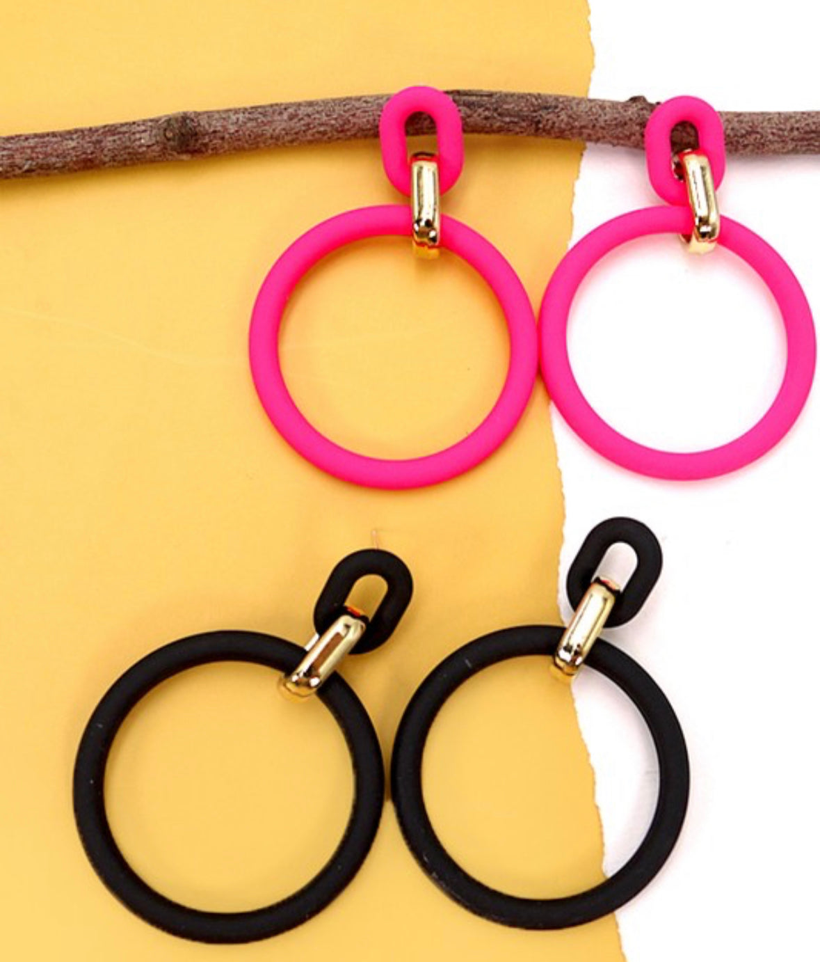 Matte Circle Link Drop Earrings