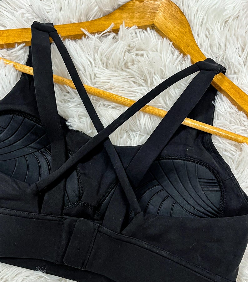 Twenty 17 Must Get Sports Bra: SEWN IN PADDING