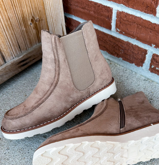 Chelsea Casual Bootie