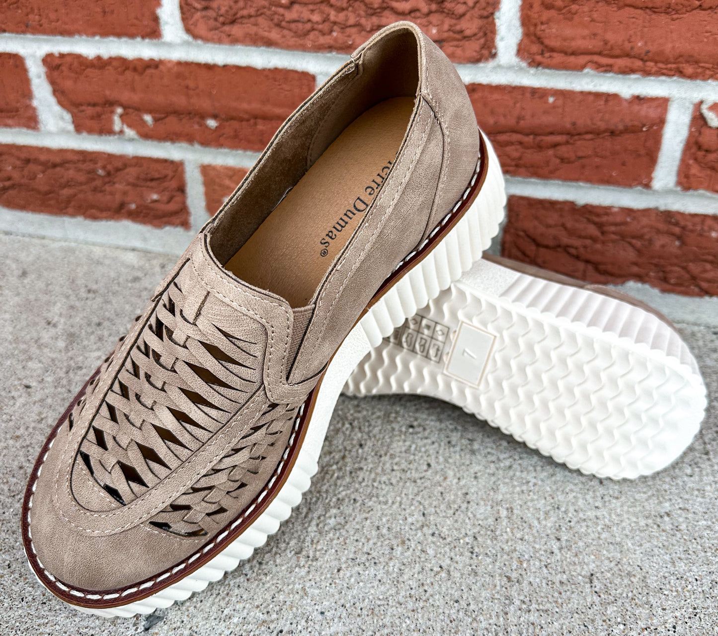 Easy Weave Casual Shoe