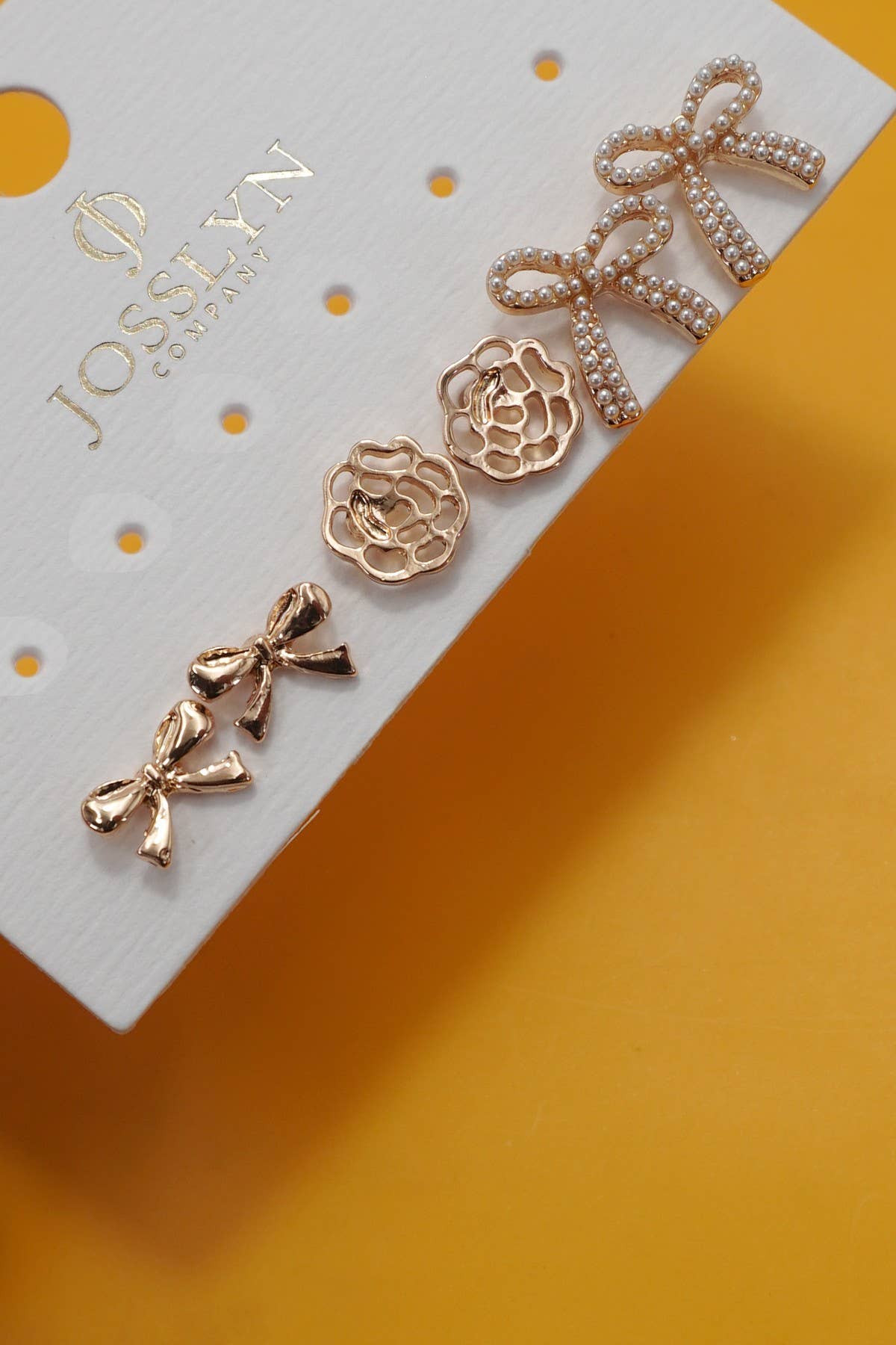 Bow Babe Stud Earring Set