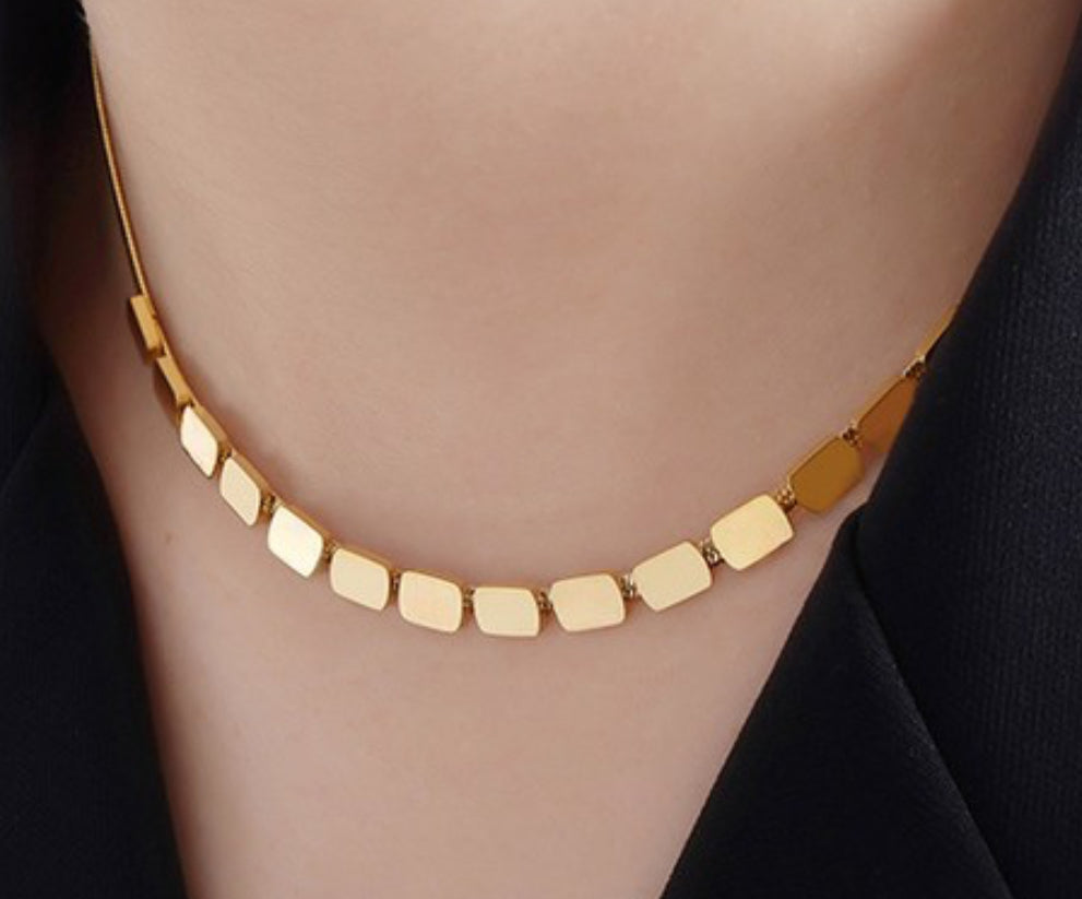 Herringbone Luxe Necklace 18K Non-Tarnish