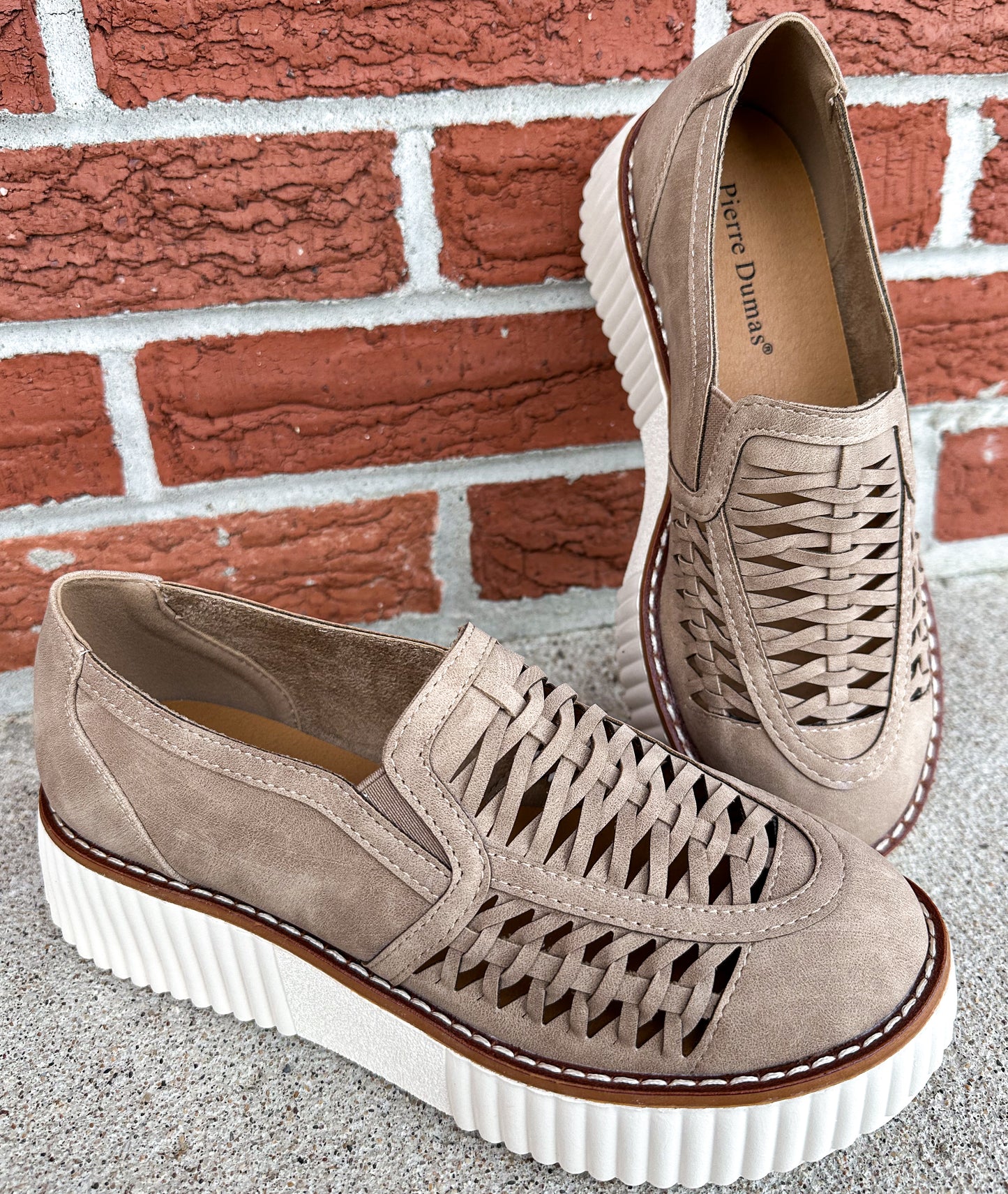 Easy Weave Casual Shoe