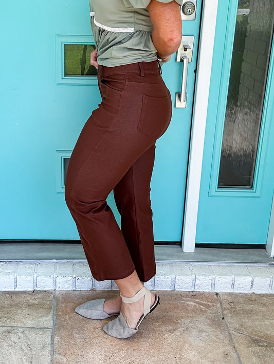 Straight & Stretchy Cropped Pants