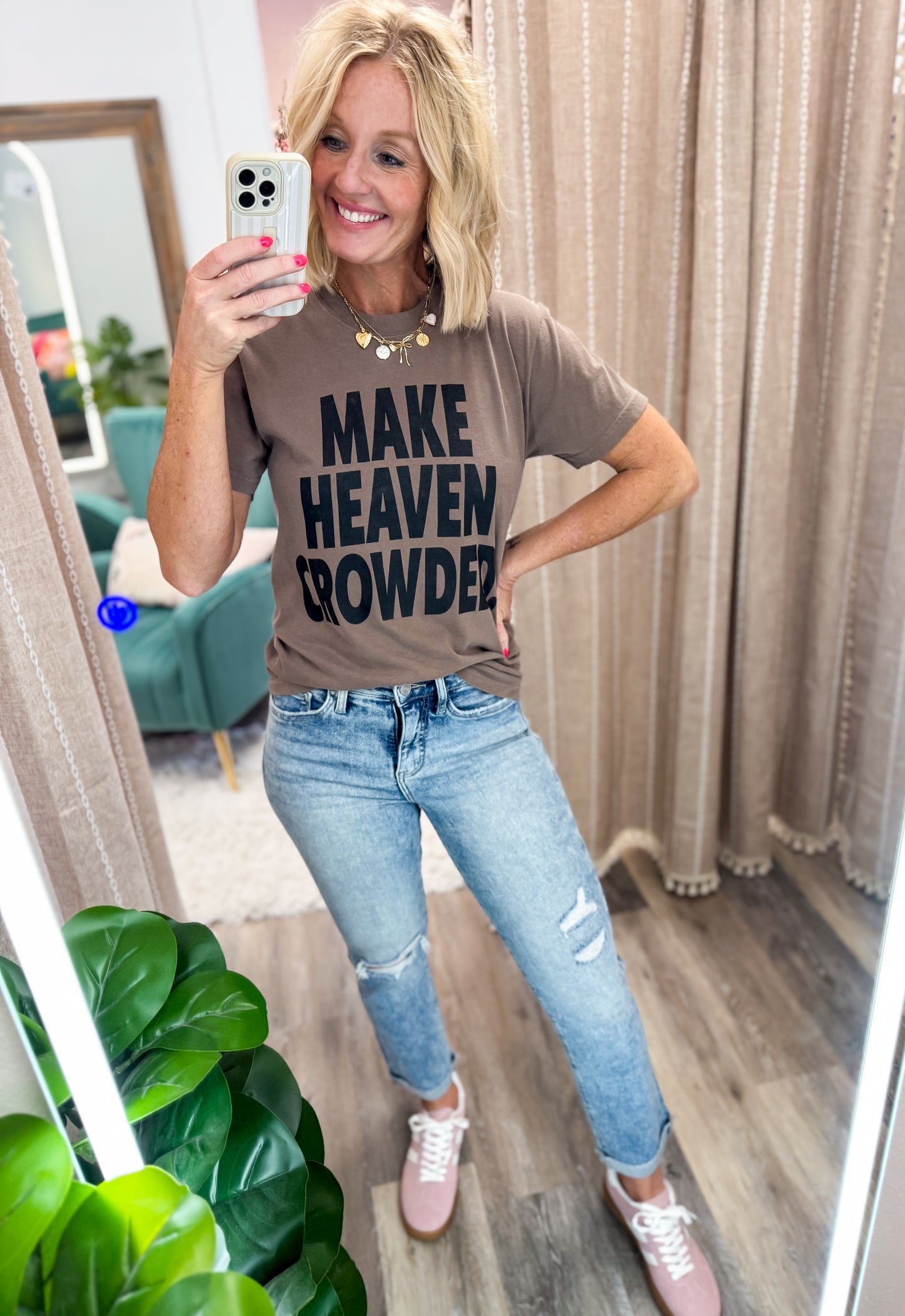 Bold Make Heaven Crowded Graphics