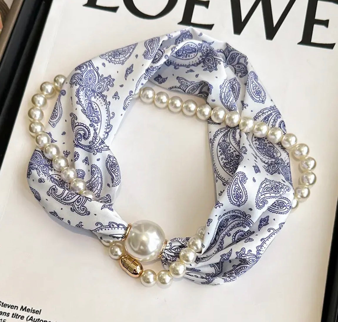 The Laura Scarf Necklace | Blue *magnetic clasp*