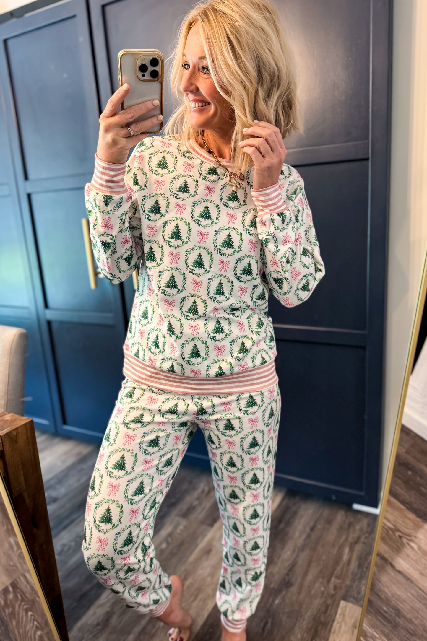 Merry In Pink Bows Lounge Set