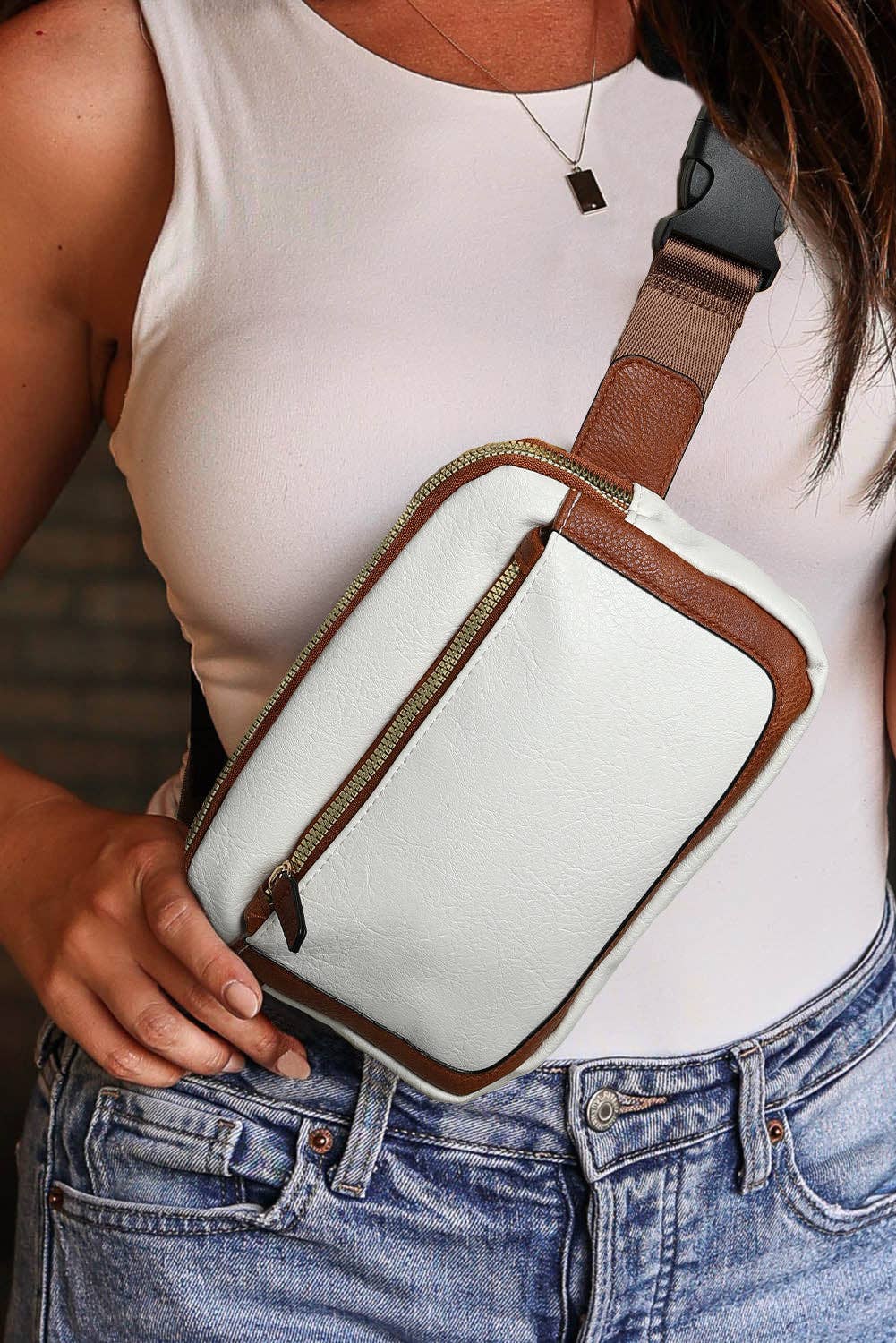 Keep Up With The Jones' Crossbody in White